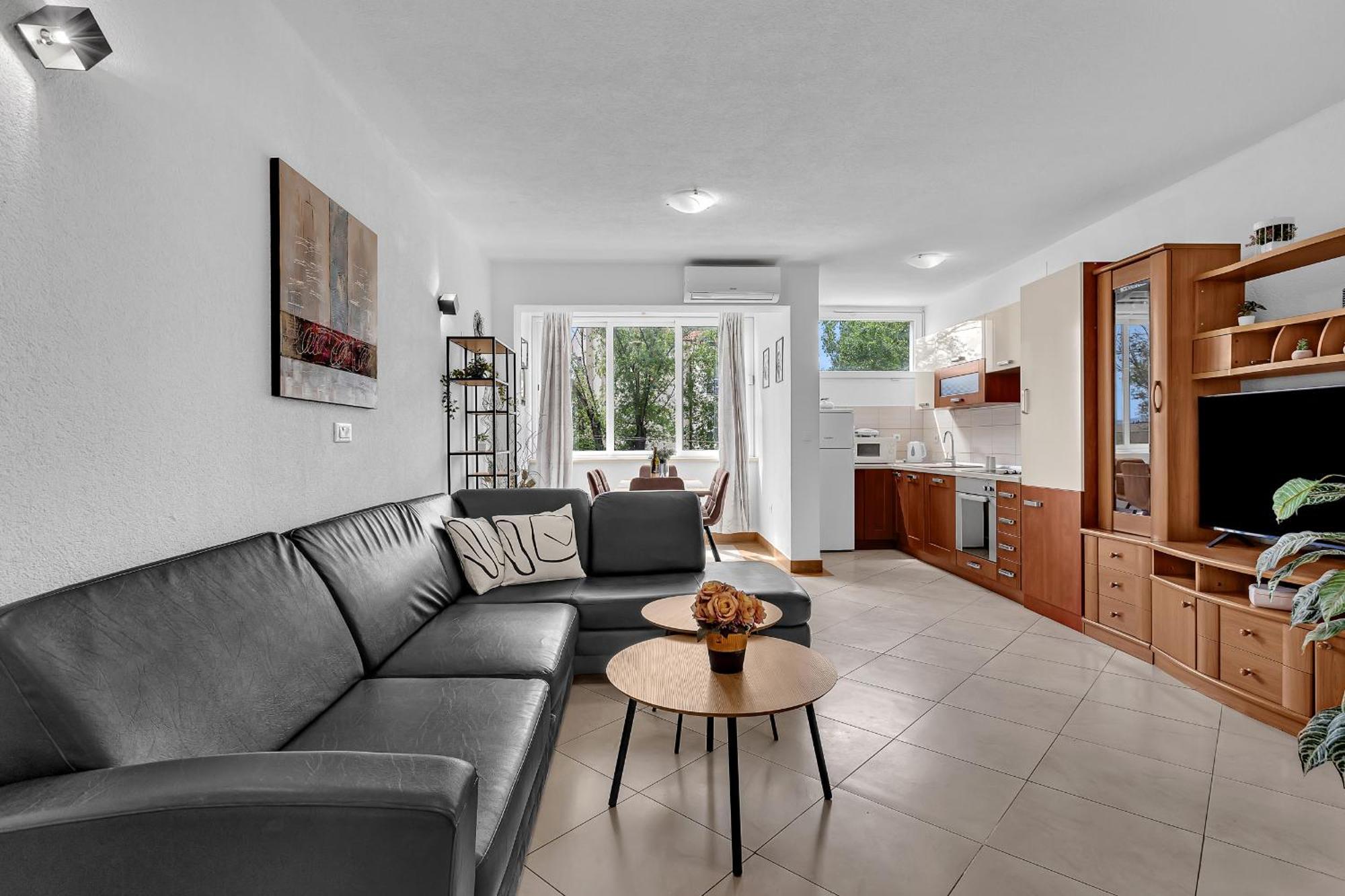 Apartment Lov&Mar With Parking Makarska Esterno foto